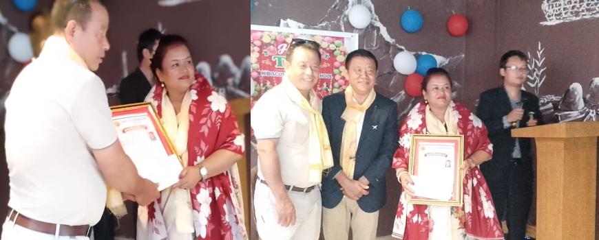 हिबिस्कस बोर्डिङमा गुरुआमा शिक्षा सम्मान